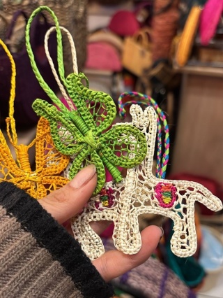 Brelok charms lama