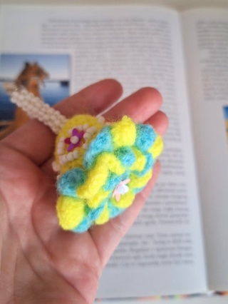 Brelok La Cantuta żółty