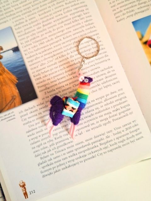 Brelok lama fioletowy