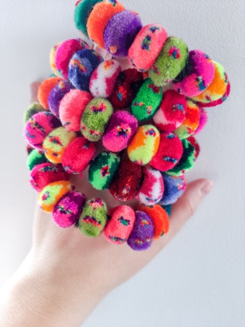 Gumka do włosów pompony boho | scrunchie