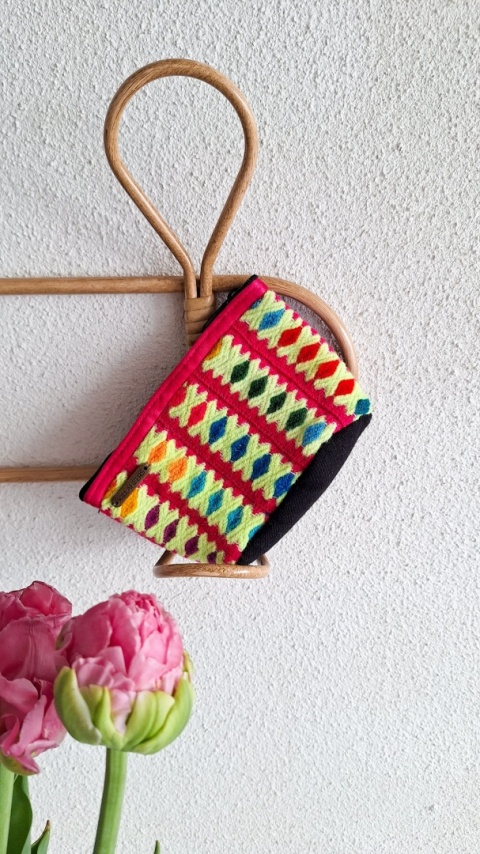 Mini portfelik na monety wełniany kolorowy – rękodzieło Peru
