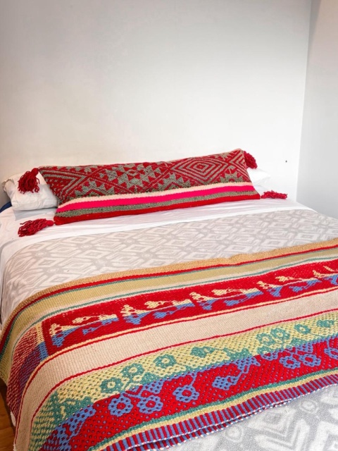 Poszewka dekoracyjna z Peru – ręcznie tkana, wełna naturalna