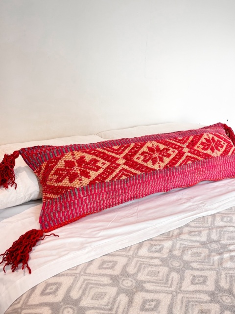 Poszewka dekoracyjna z Peru – ręcznie tkana, wełna naturalna