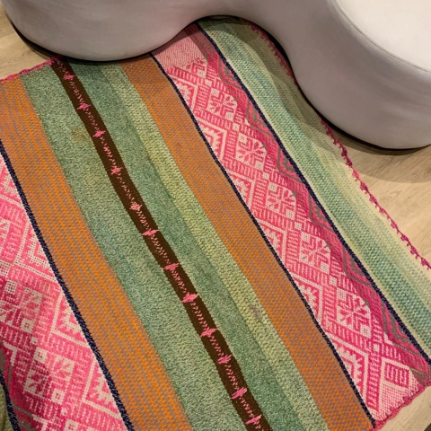 Ręcznie tkany dywan z wełny owczej