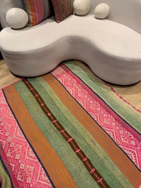 Ręcznie tkany dywan z wełny owczej