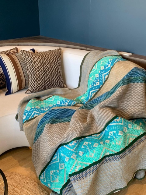 Ręcznie tkany dywan z wełny owczej