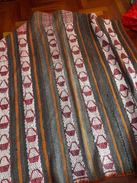 Ręcznie tkany dywan z wełny owczej