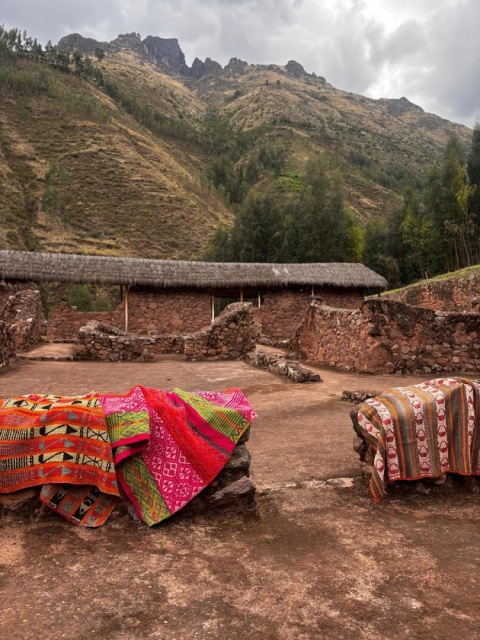 Ręcznie tkany dywan z wełny owczej