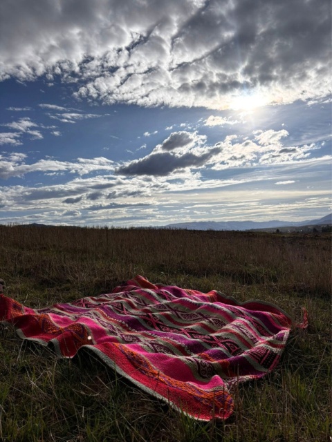 Ręcznie tkany dywan z wełny owczej