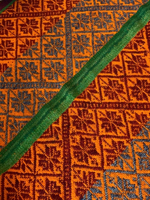 Ręcznie tkany dywan z wełny owczej