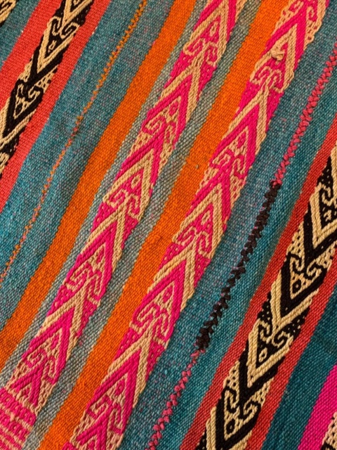 Ręcznie tkany dywan z wełny owczej