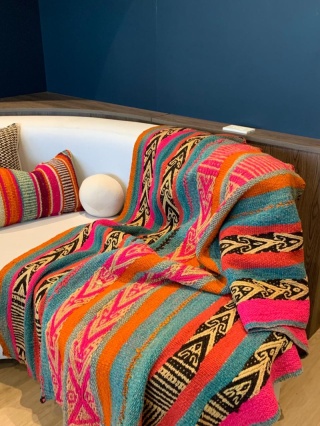 Ręcznie tkany dywan z wełny owczej