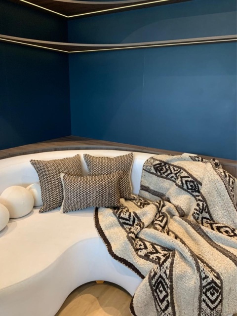 Ręcznie tkany dywan z wełny owczej