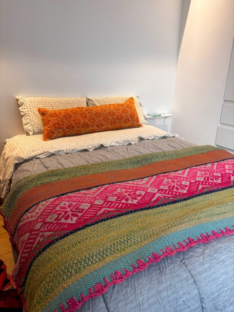 Ręcznie tkany dywan z wełny owczej