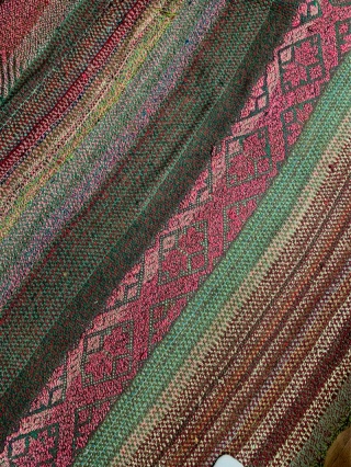 Ręcznie tkany dywan z wełny owczej