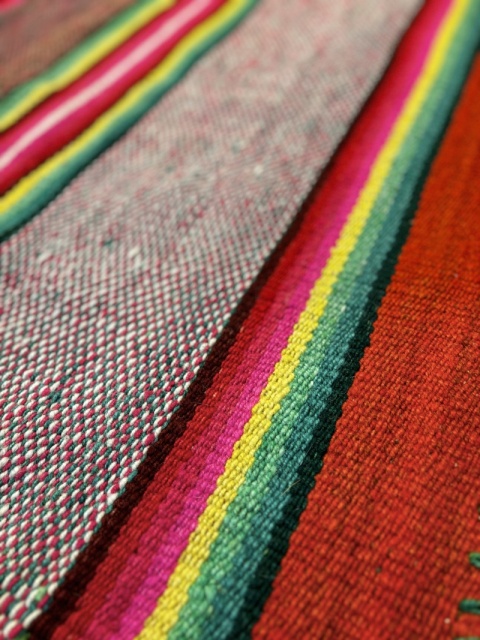 Ręcznie tkany dywan z wełny owczej