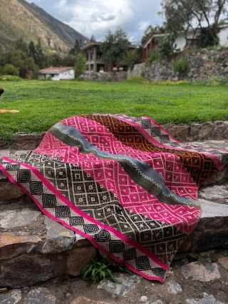 Dywan wełniany z Peru – ręcznie tkany, naturalna wełna