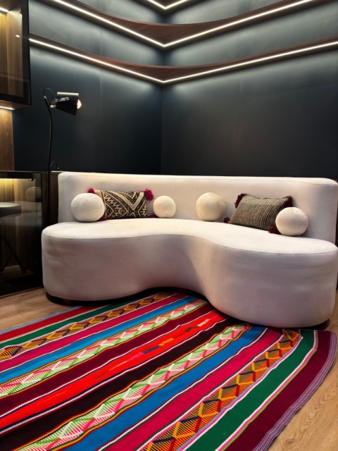 Ręcznie tkany dywan z wełny owczej