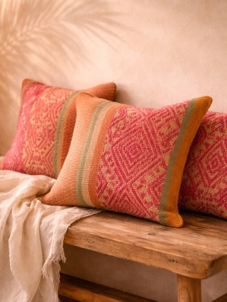 Poszewka dekoracyjna z Peru – ręcznie tkana, wełna naturalna