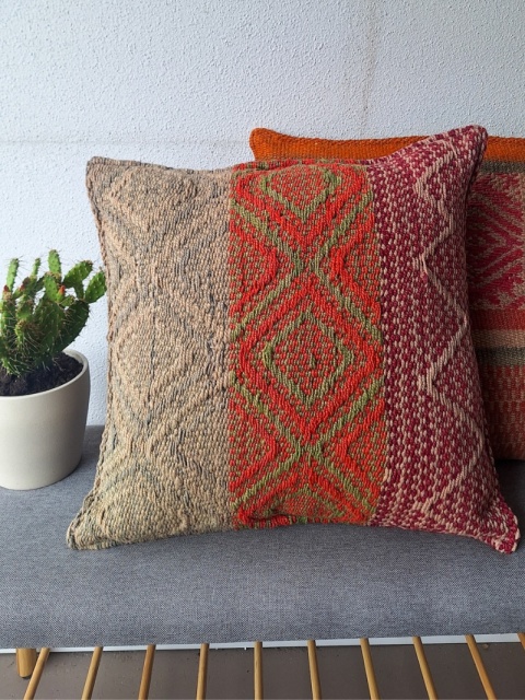 Poszewka dekoracyjna z Peru – ręcznie tkana, wełna naturalna